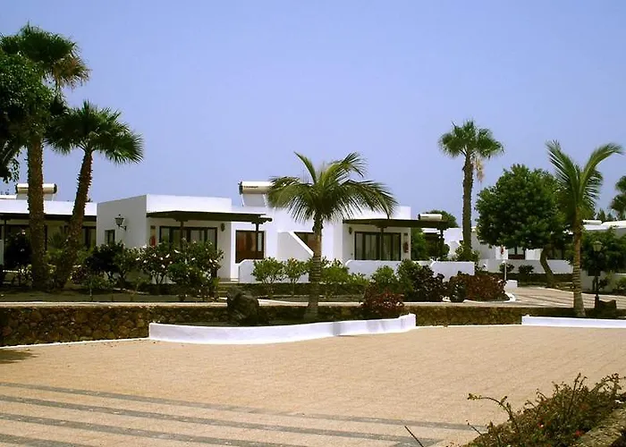 Апартаменты Playa Limones *