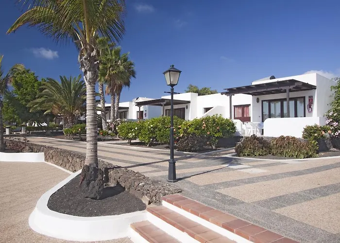 Апартаменты Playa Limones *